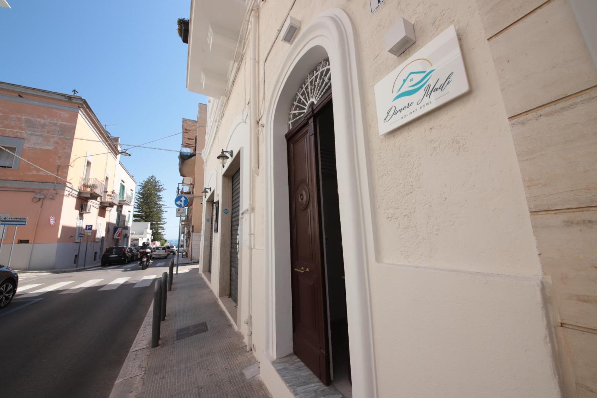 Dimore Madi Con Terrazza Monopoli Exterior photo